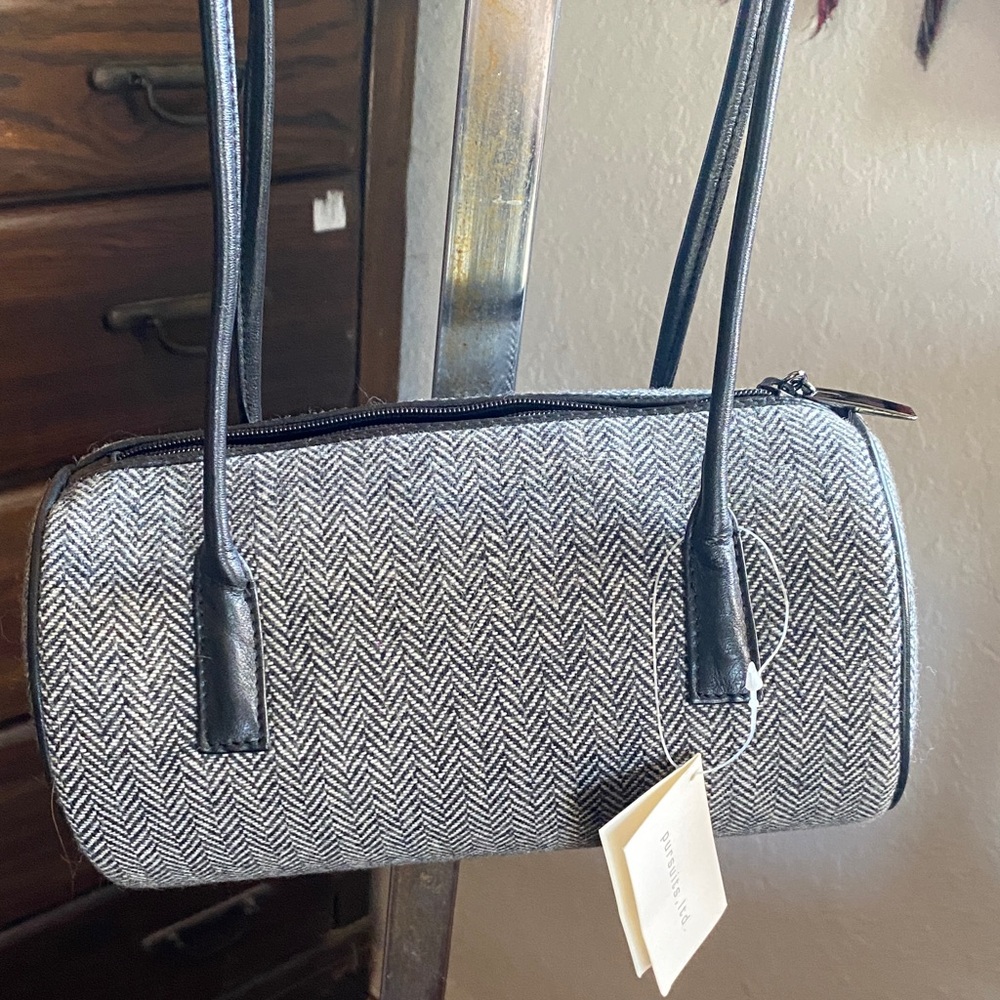 Elegant Black and Gray Women's Shoulder Bag
